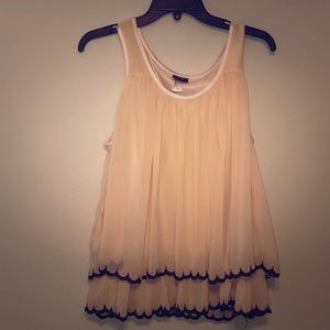 Women’s Sleeveless Top